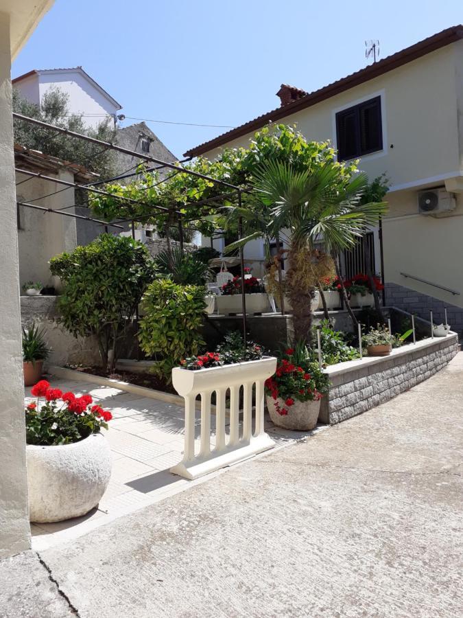 Apartman Danijela Zagorje Luaran gambar