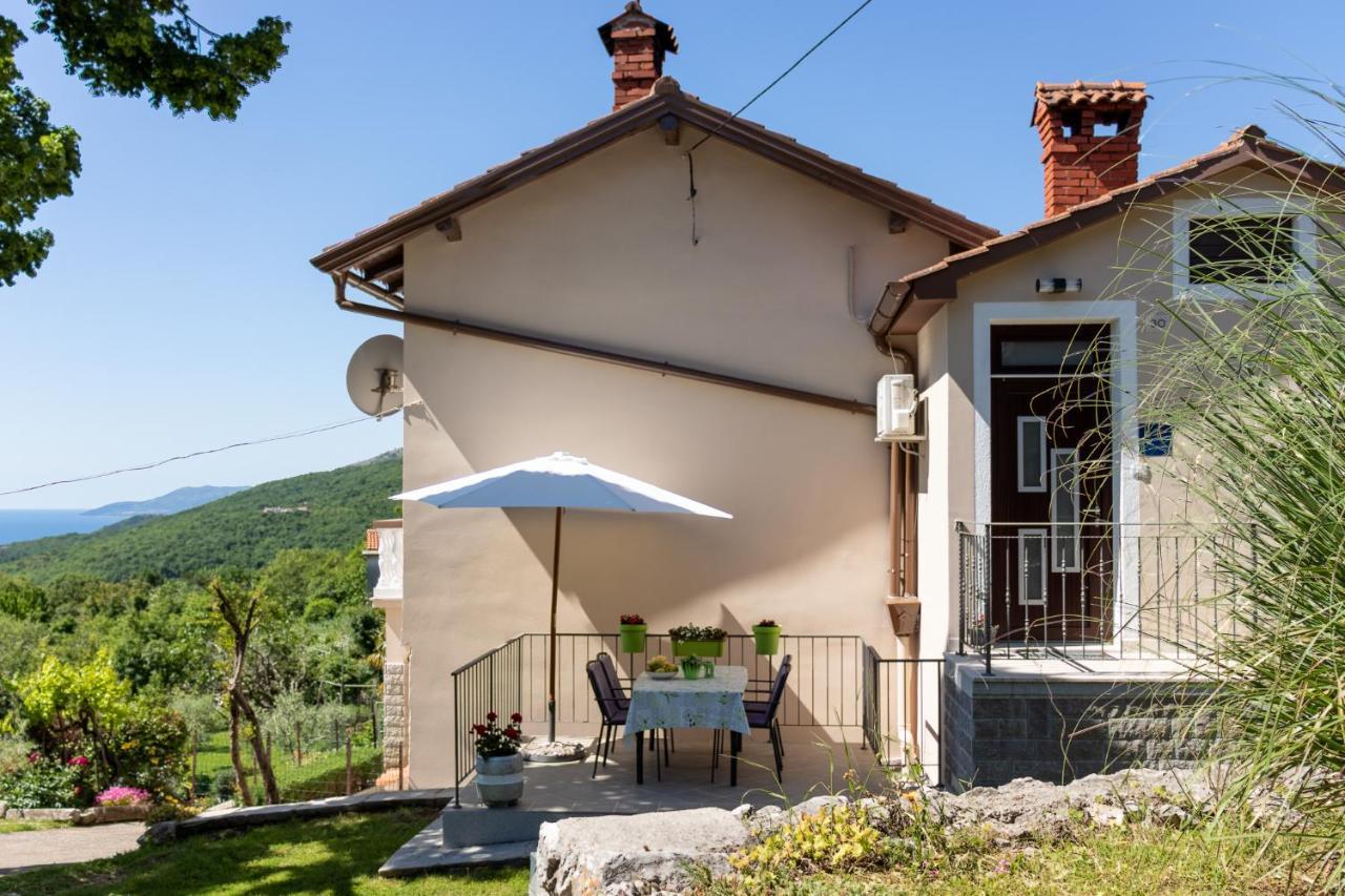 Apartman Danijela Zagorje Luaran gambar