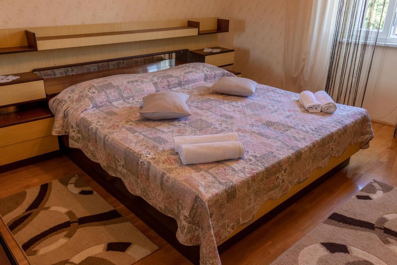 Apartman Danijela Zagorje Luaran gambar
