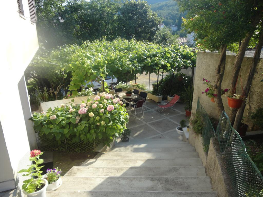 Apartman Danijela Zagorje Luaran gambar